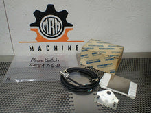 Load image into Gallery viewer, Honeywell Microswitch FMSA7-6-B Proximity Sensor New In Box
