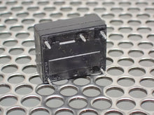 Load image into Gallery viewer, 631D012 Relays 10A 120VAC 10A 30VDC 1/2HP 240VAC Used With Warranty (Lot of 15)
