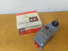 Load image into Gallery viewer, Cutler-Hammer 10316H5855C Type L 600V AC Limit Switch With 10316H555A NEW
