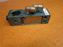 Load image into Gallery viewer, Mac Valves Manifold
