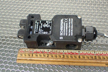 Load image into Gallery viewer, Schmersal AZ16-02ZVRK-M20 Safety Switch AC-15 Used With Warranty (No Key)
