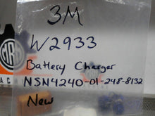 Load image into Gallery viewer, 3M W-2933 Battery Charger 115VAC 60Hz 15W 6VDC 450mA New In Box
