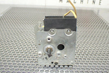 Load image into Gallery viewer, Deltrol 46600-61 Mod: 702-24-L Motor 24V 60Hz Clutch Solenoid 24VAC Used
