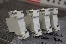 Load image into Gallery viewer, Mitsubishi CP30-BA 3A Circuit Protectors 1-Pole 220VAC 2.5kA Used (Lot of 4)

