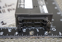 Load image into Gallery viewer, Omron V680-HAM91 Module 24VDC 0.15A Used W/ Warranty Damaged Connector See Pics
