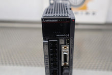 Load image into Gallery viewer, Mitsubishi MR-J4-20B AC Servo Drive 200W 3AC/AC200-240V 1.5A/2.5A 50/60Hz Used
