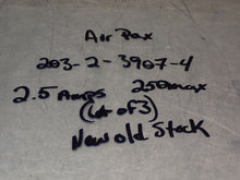Load image into Gallery viewer, AIRPAX 203-2-3907-4 2.5A 250V 50/60Hz 5A Trip Circuit Breakers New (Lot of 3)
