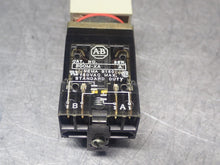 Load image into Gallery viewer, Allen Bradley 800MS-HX2B Ser A Selector Switch W/ 800M-XA Contact Used (No Knob)

