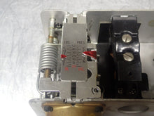 Load image into Gallery viewer, PENN 271AP12 Model 2303 Ser B60 Pressure Control Used With Warranty
