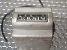 Load image into Gallery viewer, Mercury CE40AN504 5 Digit Counter Used With Warranty See All Pictures
