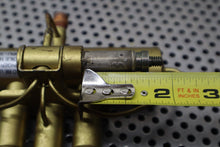 Load image into Gallery viewer, SINGER 279-802 521860 Reversing Valve New Old Stock See All Pictures
