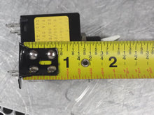 Load image into Gallery viewer, Airpax T21-3-15.0A-7272-68 V-125/250 50/60Hz T/A 20.3 Circuit Breakers Lot of 3
