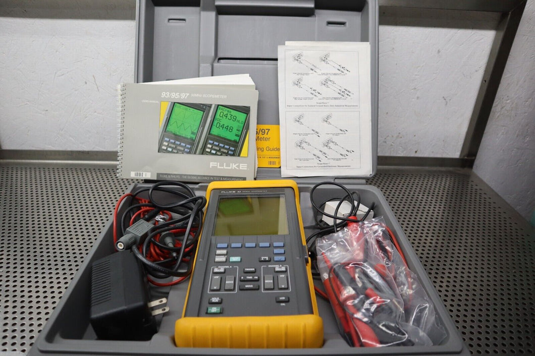 FLUKE 93 50MHz 9444 000 93923 Scopemeter Used Geat Shape See All Pictures