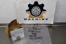 Load image into Gallery viewer, D-915219YB 7028 040-03 500UA-FS DEW/FROST POINT Meter New Old Stock
