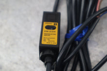 Load image into Gallery viewer, Omron E3S-2DE41 &amp; E3S-2LE41 Photoelectric Sensors New Old Stock See All Pictures
