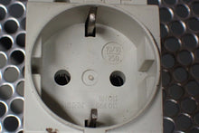 Load image into Gallery viewer, Hager SN016 564 016 USED Electrical Socket For DIN Rail
