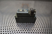 Load image into Gallery viewer, Square D 9007-AW18 Ser C Limit Switch Used With Warranty See All Pictures
