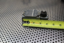 Load image into Gallery viewer, Allen Bradley 802T-C Ser D Oiltight Limit Switch W/ Z-13956 Operating Head Used
