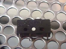 Load image into Gallery viewer, Cherry E62-58A Snap Action Switches 10.1A 1/4HP 125VAC 10.1A 250VAC (Lot of 20)
