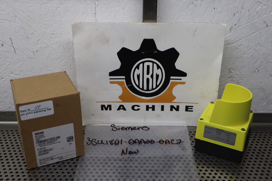 Siemens 3SU1801-0AA00-0AC2 Enclosure New Old Stock See All Pictures