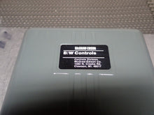 Load image into Gallery viewer, B/W Controls 1100 LH Liquid Level Control L3 440/480V 50/60Hz 37 220V New

