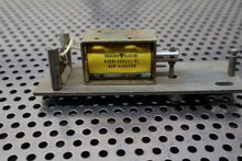 Load image into Gallery viewer, Guardian Electric A420-060931-00 006-5065096 Solenoids New Old Stock (Lot of 4)
