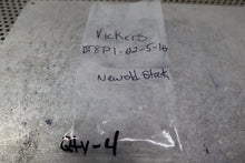 Load image into Gallery viewer, Vickers DT8P1-02-5-10 Check Valve New Old Stock See All Pictures
