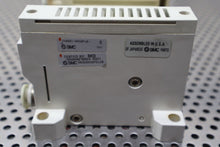 Load image into Gallery viewer, SMC VV5Q21-04C6FU3-N 4-Port Manifold Block Used With Warranty See All Pictures
