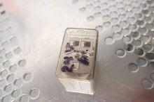 Load image into Gallery viewer, Potter &amp; Brumfield R10-E1803-1 Relay 500Ohms New Old Stock See All Pictures
