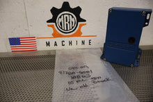 Load image into Gallery viewer, OPCON 101163 8170A-6501 Photoelectric Sensor Control 5VA 115V New Old Stock
