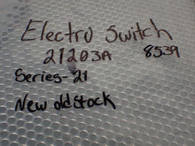 Load image into Gallery viewer, Electro Switch 21203A Rotary Switch Series 21 15A 120VAC 7.5A 240VAC New No Box
