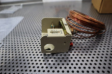 Load image into Gallery viewer, Barber Colman TC-5141 Low Temperature Duct Thermostat 34-60F New See All Pics
