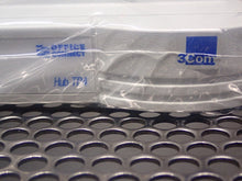 Load image into Gallery viewer, 3COM 3C16704 4 Port Ethernet Hub TP4 New Old Stock
