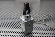 Load image into Gallery viewer, SMC MRHQ10D-90S-N Pneumatic Rotary Gripper Used Warranty See All Pictures
