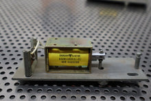 Load image into Gallery viewer, Guardian Electric A420-060931-00 006-5065096 Solenoids New Old Stock (Lot of 4)
