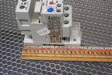 Load image into Gallery viewer, Allen Bradley 193-EA4CB SER A .32-1A Lot of 3 Used Overload Relay
