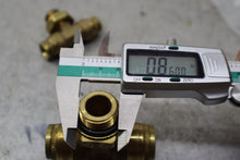 Load image into Gallery viewer, Parker Miscellaneous Brass Tee Connector Fittings New (Lot of 7) See All Pics
