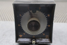 Load image into Gallery viewer, Eagle Signal Controls HZ172A601 120-240V 10A/5A 1-40CTS Counter Used No Housing
