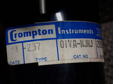 Load image into Gallery viewer, Crompton Instruments 0IVA-NJNJ 0-25 DC VOLTS RANGE 0-25 DC PANEL METER
