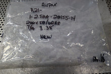 Load image into Gallery viewer, Airpax R21-1-2.50A-20155-14 250V 50/60Hz T/A 3.38 Circuit Breakers (Lot of 4)
