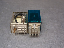 Load image into Gallery viewer, Magnecraft Potter&amp;Brumfield American Zettler Midtex &amp; More Lot of 8 Misc. Relays
