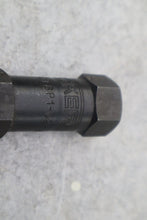 Load image into Gallery viewer, Vickers DT8P1-02-5-10 Check Valve New Old Stock See All Pictures
