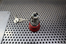 Load image into Gallery viewer, Siemens 3SU1050-1HF20-0AA0 Red Push Button Operator Keyed Switch New Old Stock
