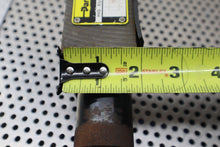 Load image into Gallery viewer, Parker FM3DDKN 55 3000PSI Max Flow Control Valve Used With Warranty See Pics
