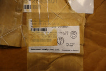 Load image into Gallery viewer, ROSEMOUNT 1056-02-21-3S-AN-UL Model 1056 Liquid Analyzer 24VDC 15W New Old Stock
