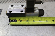 Load image into Gallery viewer, Bosch 0 810 091 245 Solenoid Valve 315bar W/ 1 837 001 227 Coil 24VDC Used
