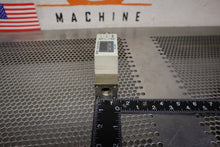 Load image into Gallery viewer, SMC PF2W704-03-27-M Flow Switch 0.5-4L/min DC12-24V Used With Warranty
