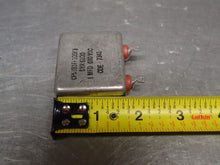 Load image into Gallery viewer, CP53B1EF105K1 DYR 6100 Capacitors 1MFD 600VDC New Old Stock (Lot of 5)
