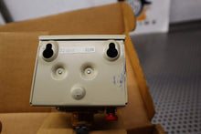 Load image into Gallery viewer, Barber Colman TC-5141 Low Temperature Duct Thermostat 34-60F New See All Pics

