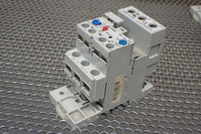 Load image into Gallery viewer, Allen Bradley 193-EA4CB SER A .32-1A Lot of 3 Used Overload Relay
